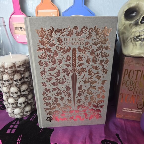 The Curse Of Saints by Kate Dramis Fairyloot Exclusive Special Edition - Picture 5 of 9